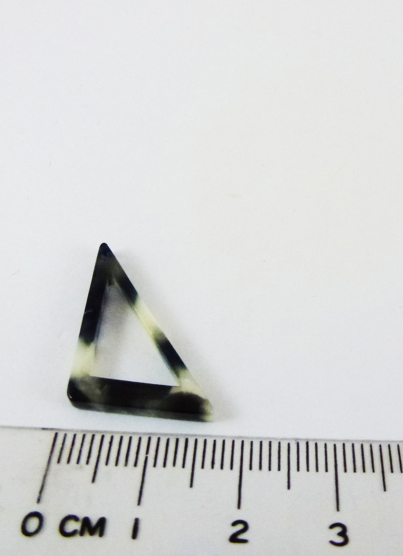 28MM單孔壓克力三角形-大理石黑白