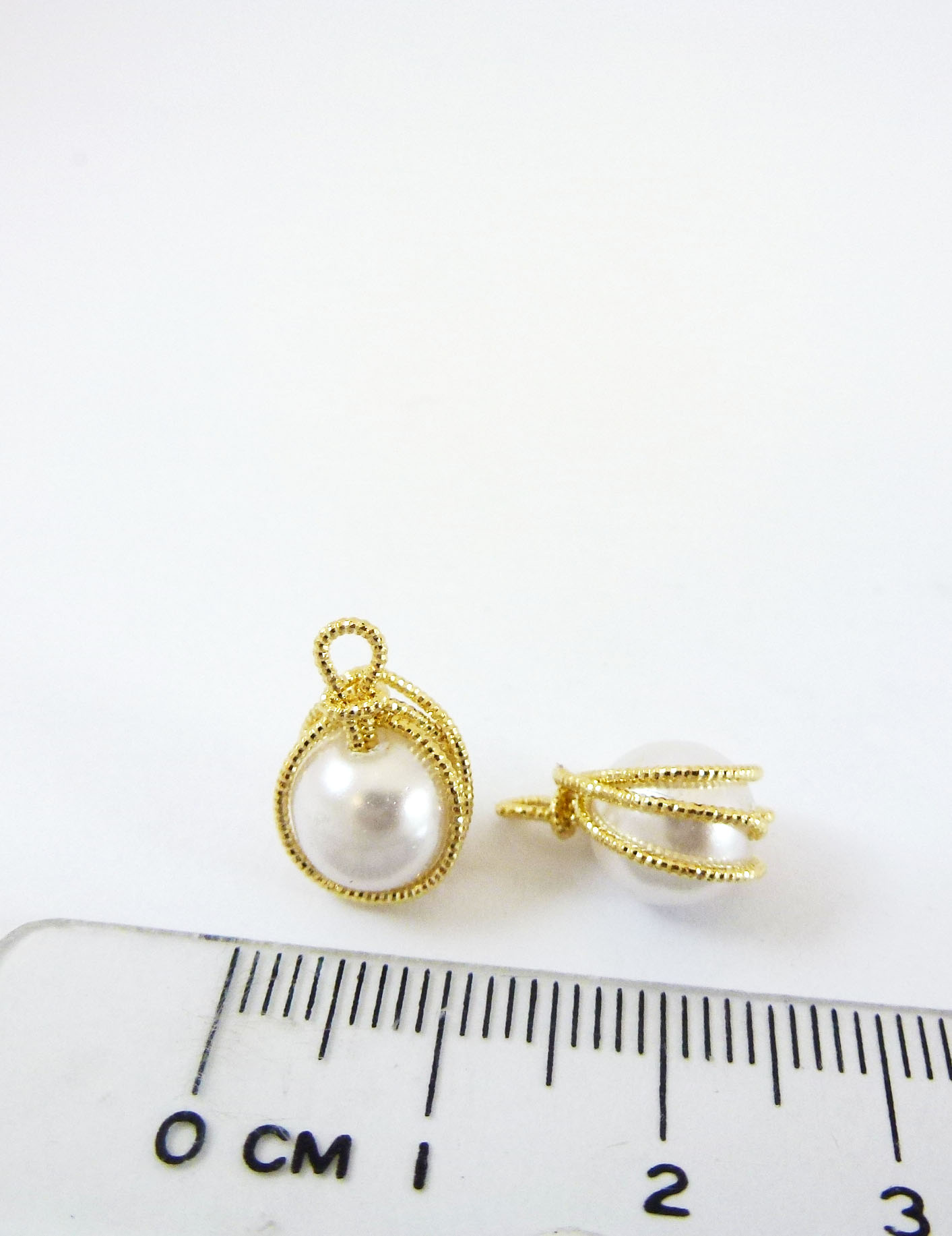 8mm銅鍍金色線繞三圈珍珠
