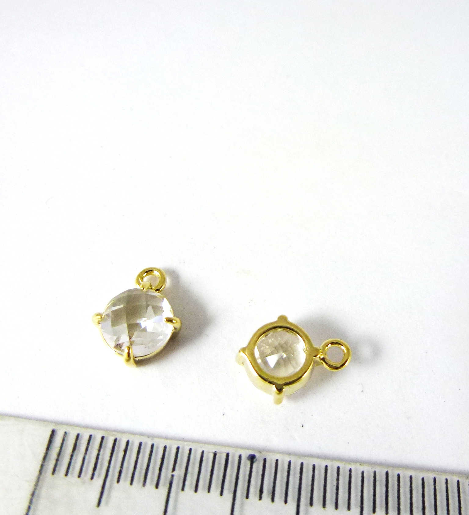 6mm銅鍍金色單孔四爪圓形誕生石-四月鑽石