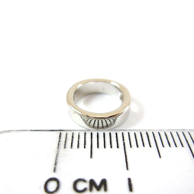 銅鍍正白k色雙孔圈(大)