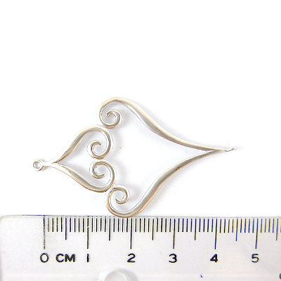 銅鍍霧銀色雙孔雙捲心形