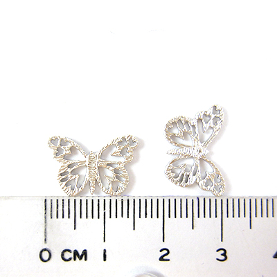 銅鍍霧銀色鏤空蝴蝶