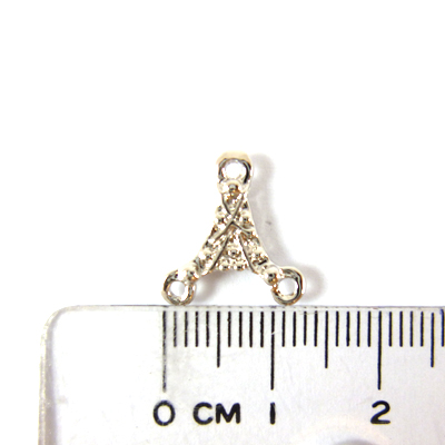 正白k色三孔三角形