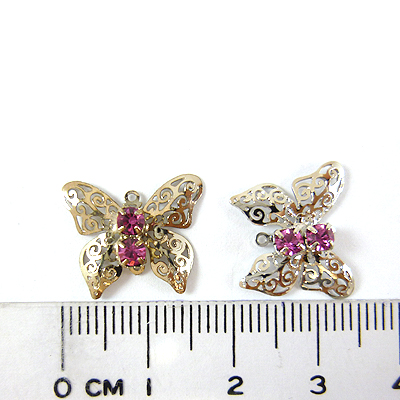 正白K色雙孔鏤空蝴蝶鑲四鑽-深粉紅