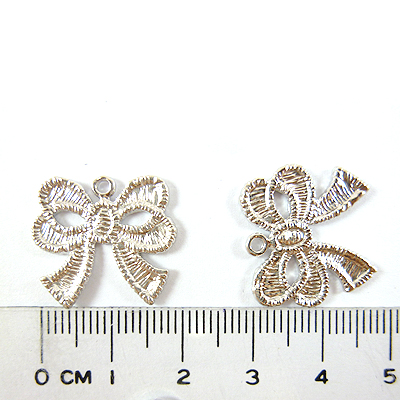 銅鍍霧銀色車縫紋路蝴蝶結