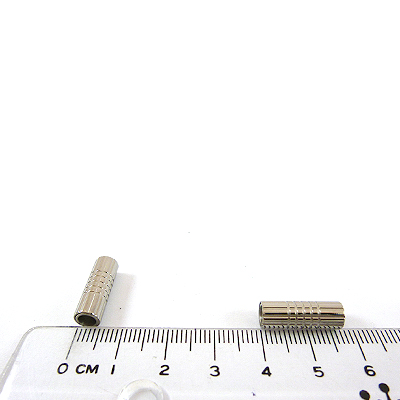 不銹鋼圓柱形刻紋磁鐵扣