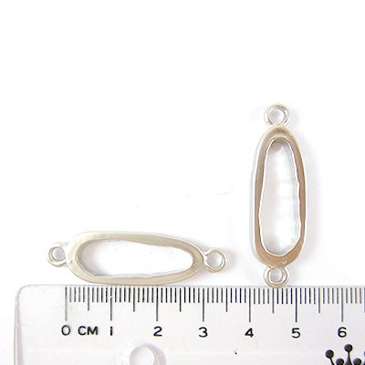 銅鍍霧銀色雙孔中空橢圓-29mm
