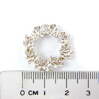 銅鍍霧銀色雙孔聖誕花圈