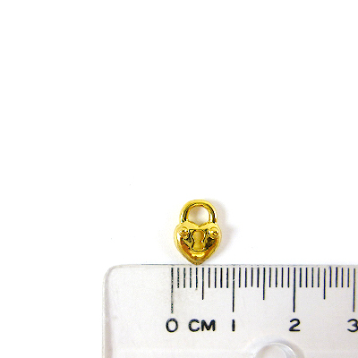 金色心形鎖頭