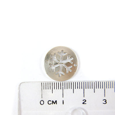 銅鍍霧銀色雙孔圓形鏤空雪花