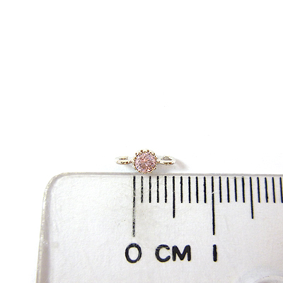 正白K色單孔單鑽-淺粉紅