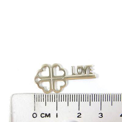 銅鍍霧銀色幸運草LOVE鑰匙