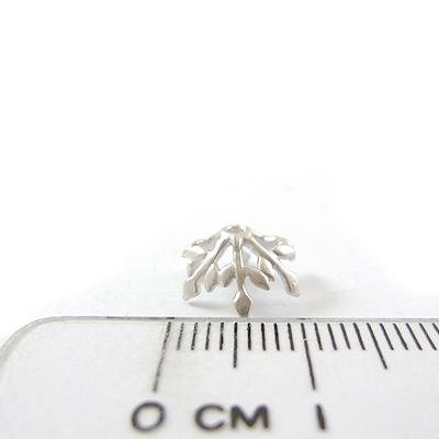 銅鍍霧銀色六葉形花帽