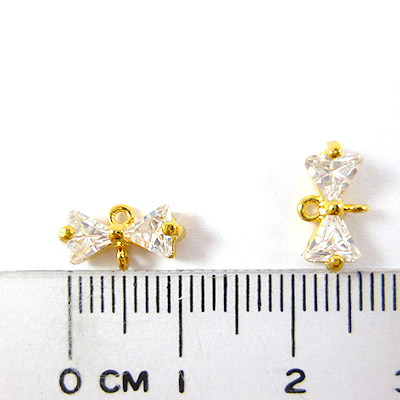 銅鍍金色雙孔蝴蝶結鑲皓石