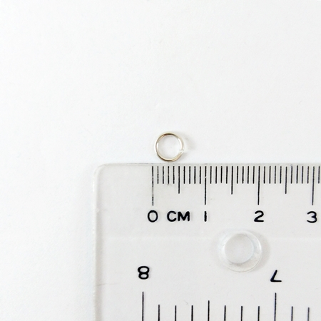 0.8x5.5mm銅鍍正白K色單圈