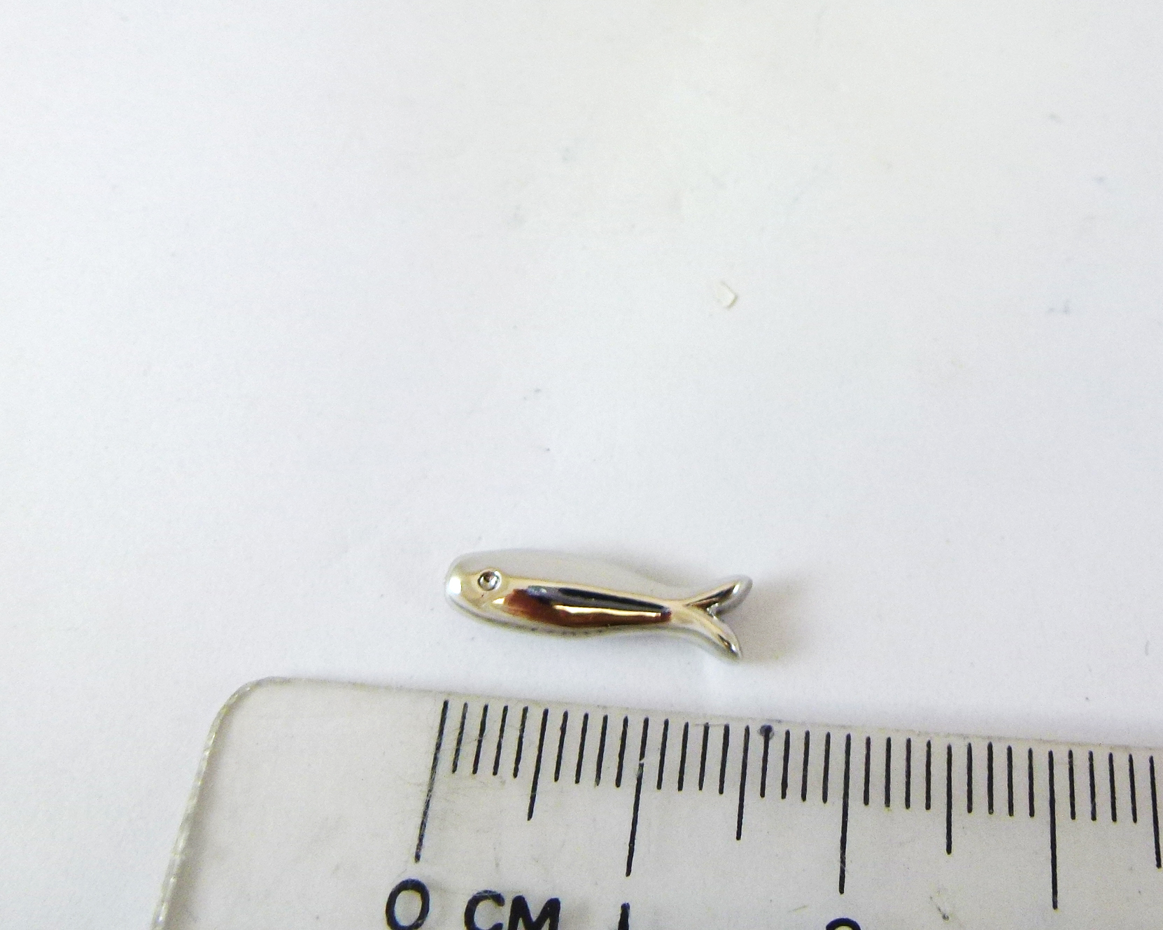 15mm銅鍍白K橫洞長條魚