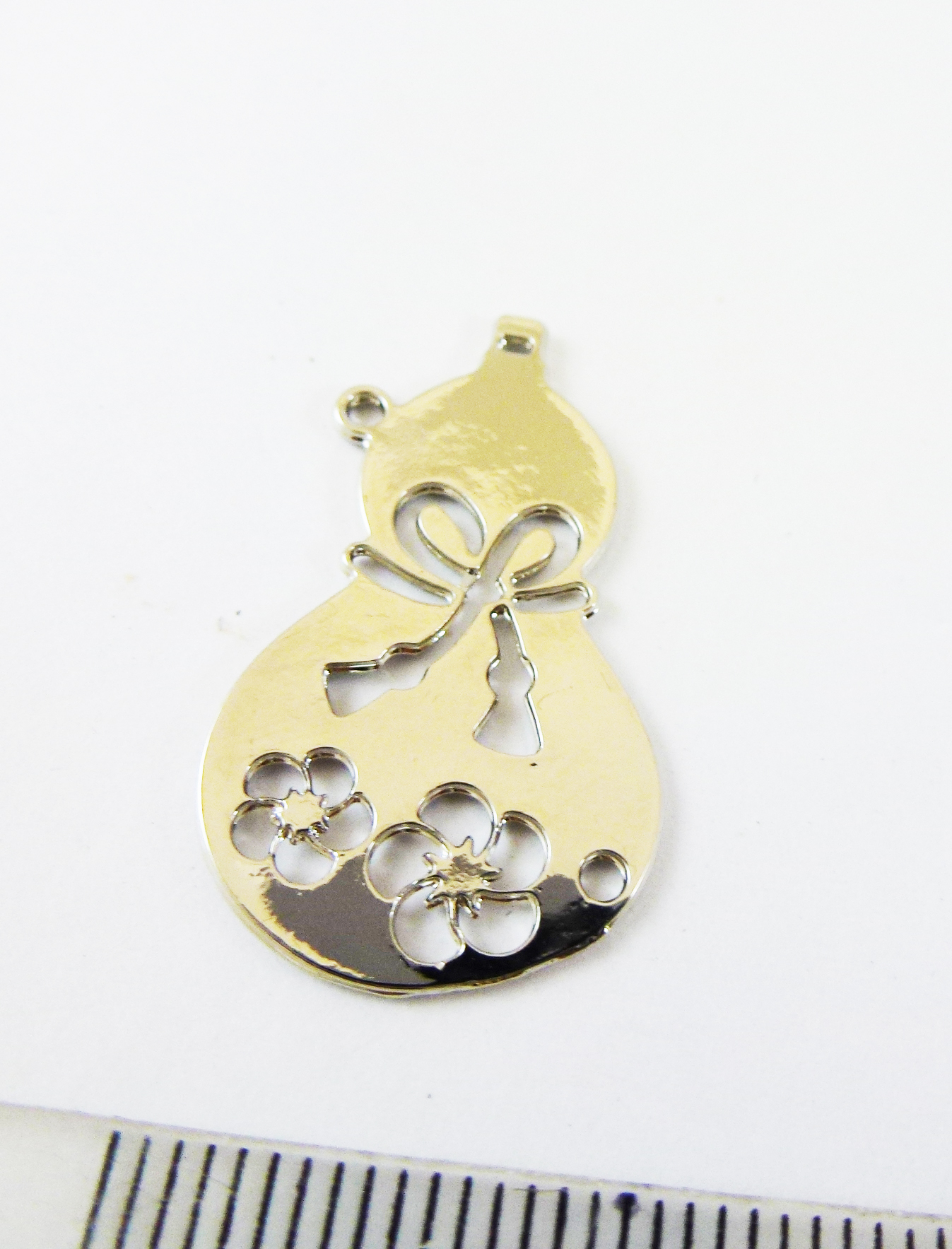 20MM合金鍍白K平面鏤空花葫蘆