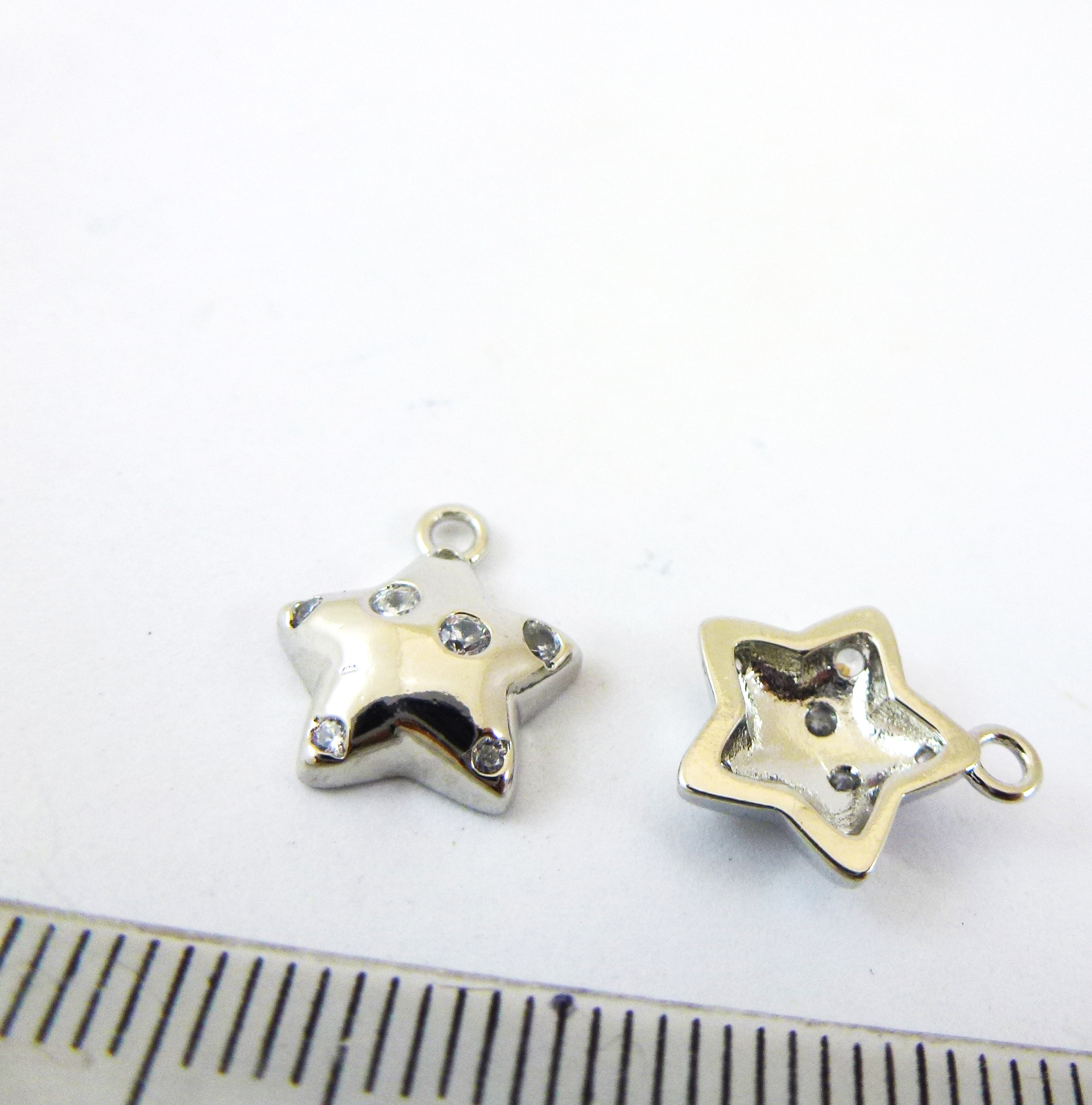 11mm銅鍍白K單孔半面星星鑲鑽