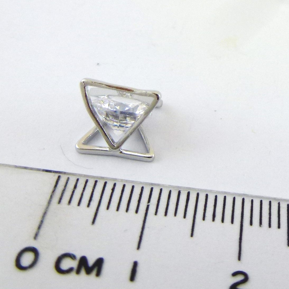 銅鍍正白K色三角形包鑽