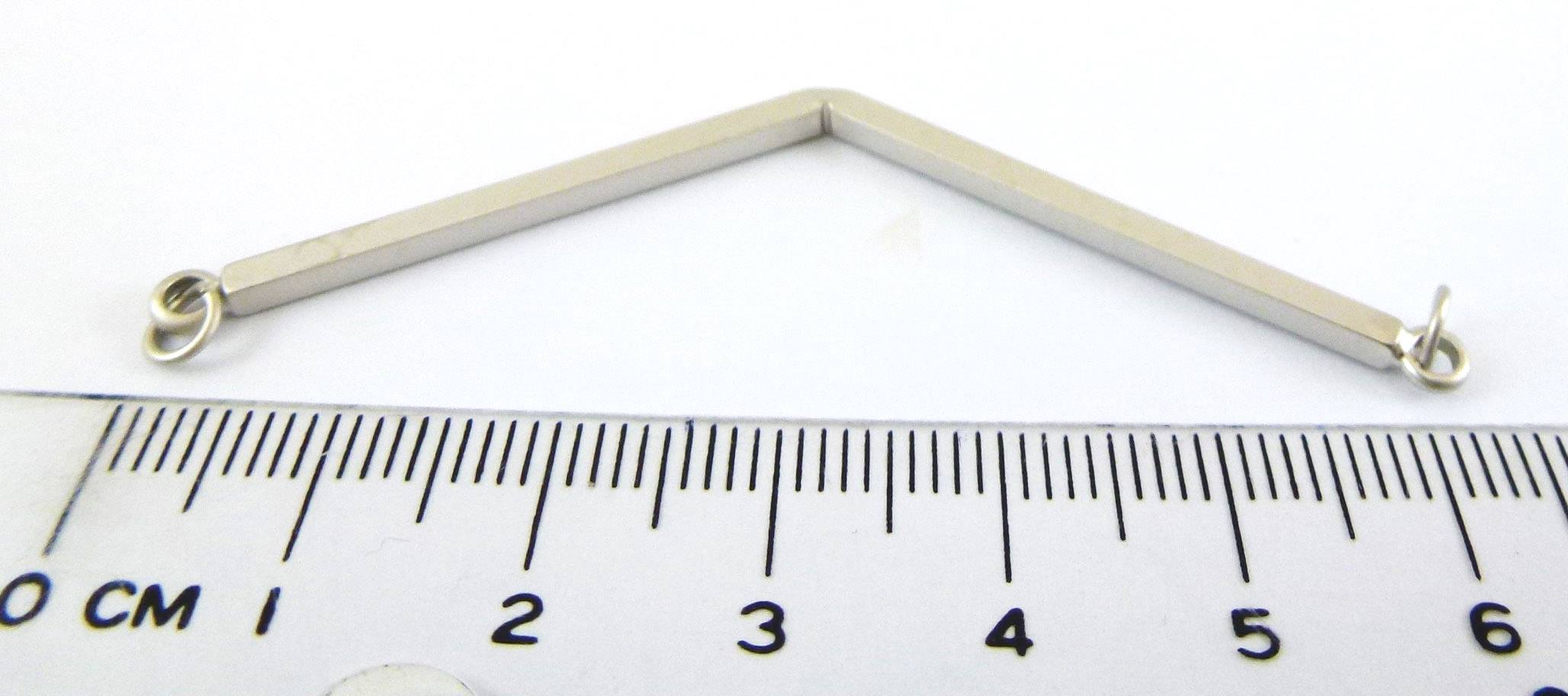 銅鍍霧銀色雙孔彎折方形柱