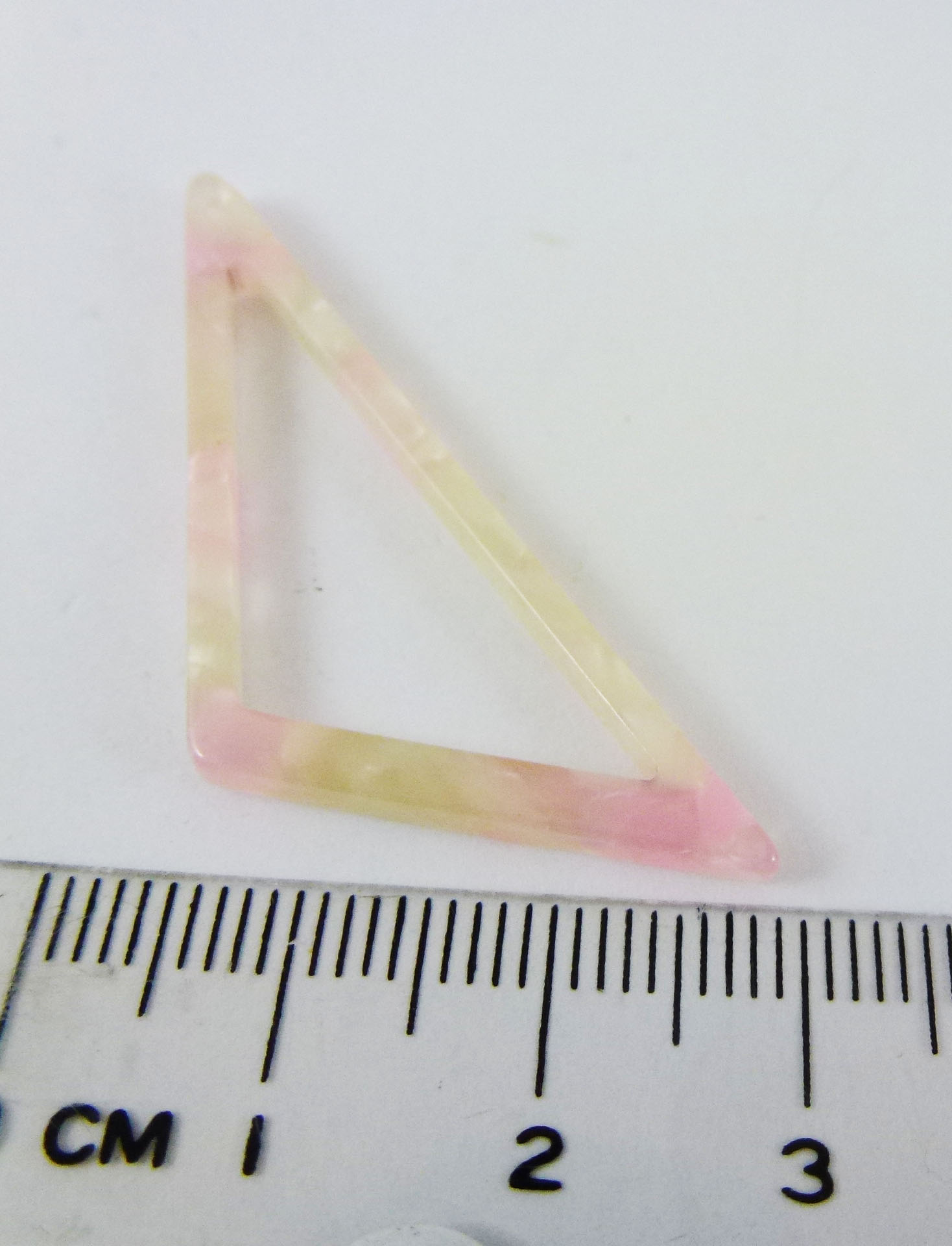 46MM單孔壓克力三角形-大理石粉白