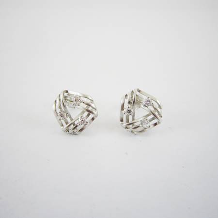 12mm霧銀螺旋三角形鑲鑽純銀耳針