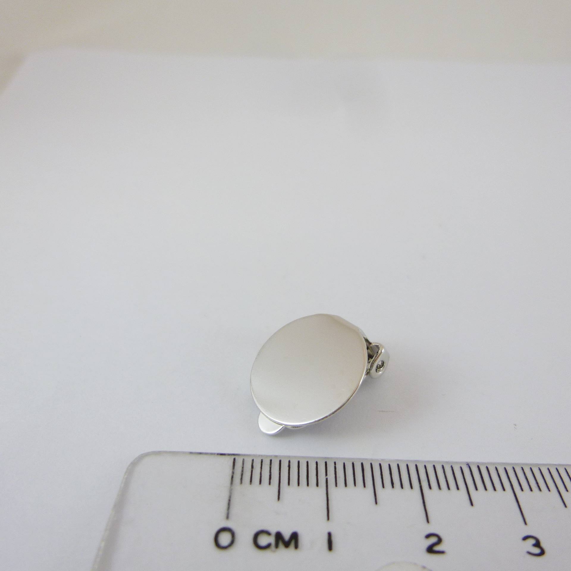 銅鍍正白K色圓盤彈簧耳夾-15mm