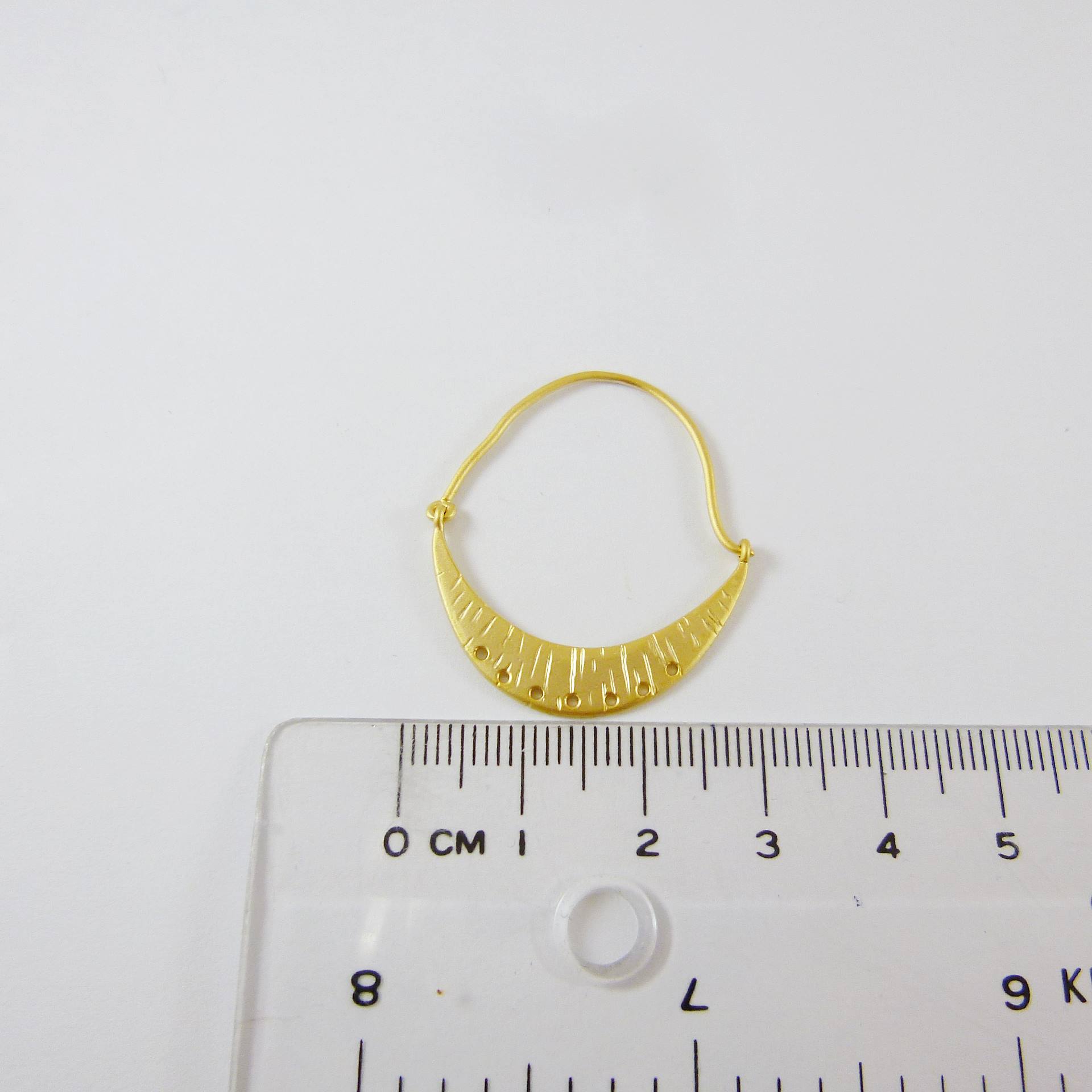 霧金半月形七孔耳環