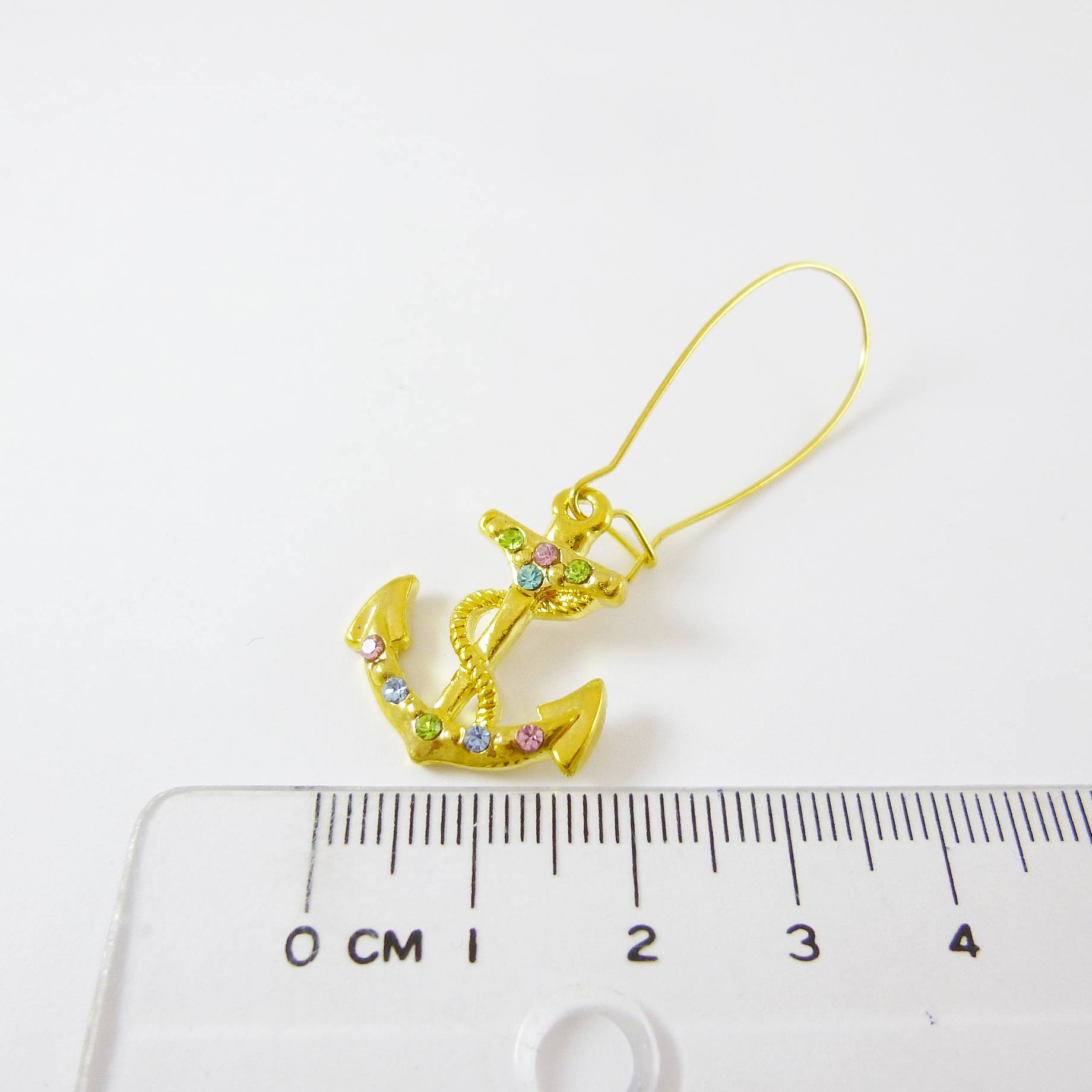 金色水滴扣式耳環+船錨鑲鑽