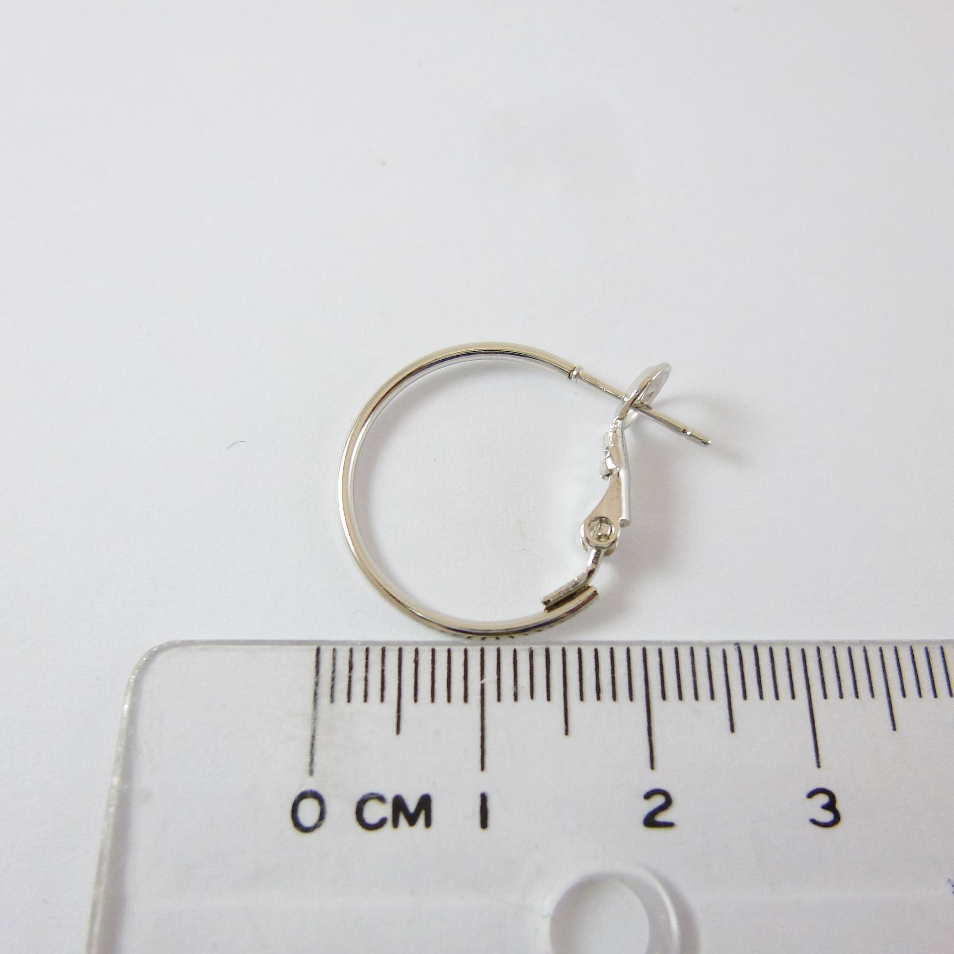 正白K色圓形耳環-20mm