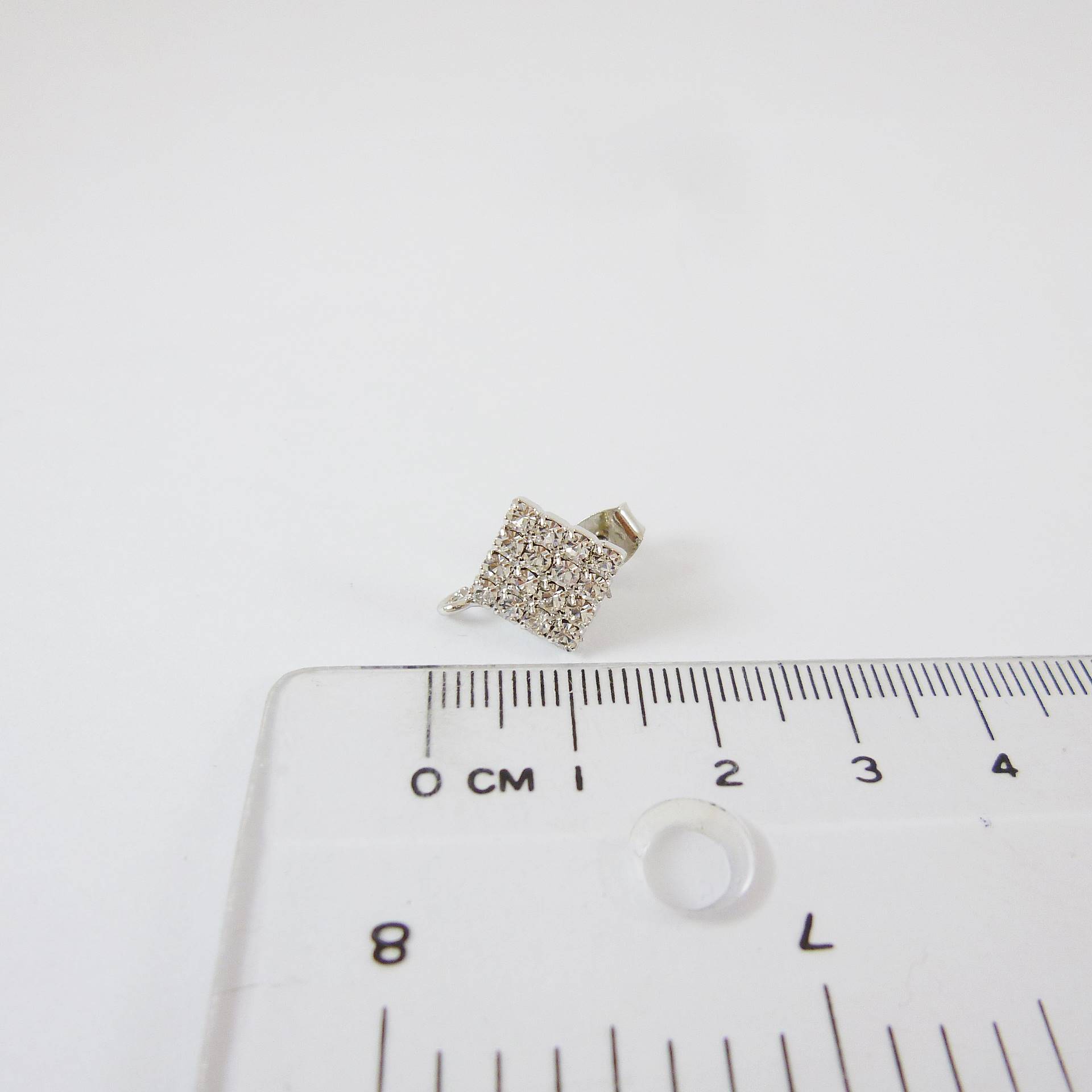 銅鍍正白K色菱形鑲鑽不銹鋼圓耳針