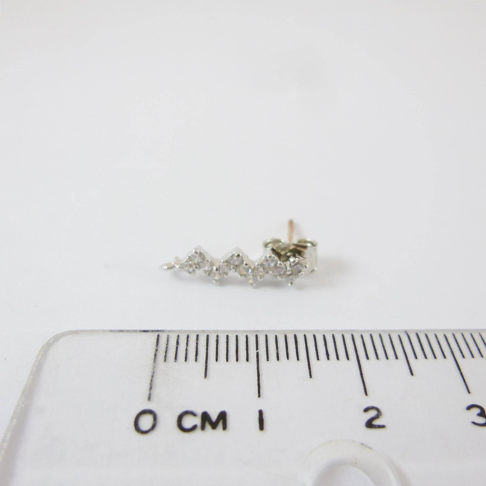 正白K色雙S鑲鑽純銀耳針