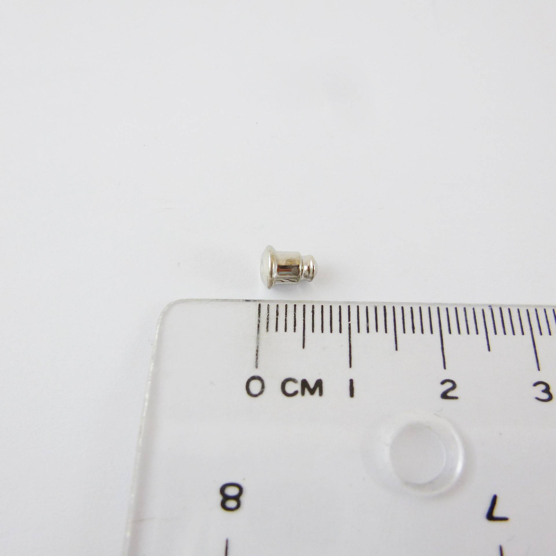 銅鍍正白K色柱狀耳針套-5MM