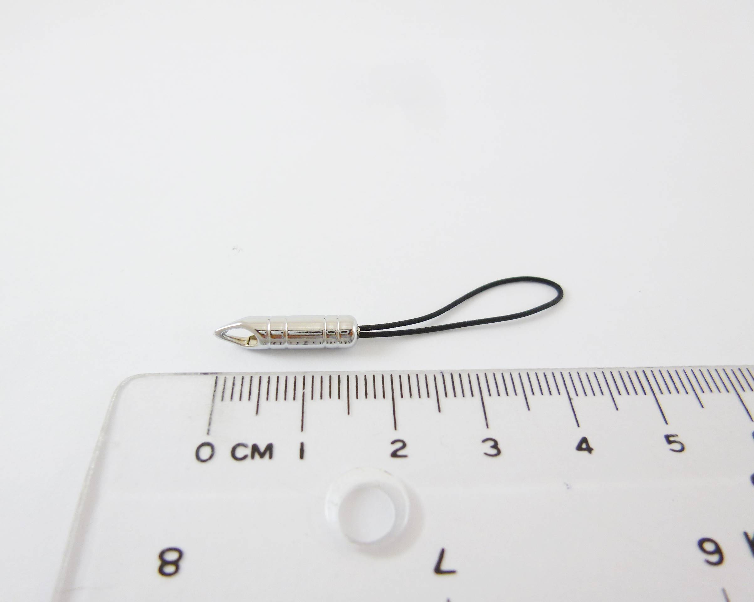 白K色尖頭子彈形吊繩-黑色