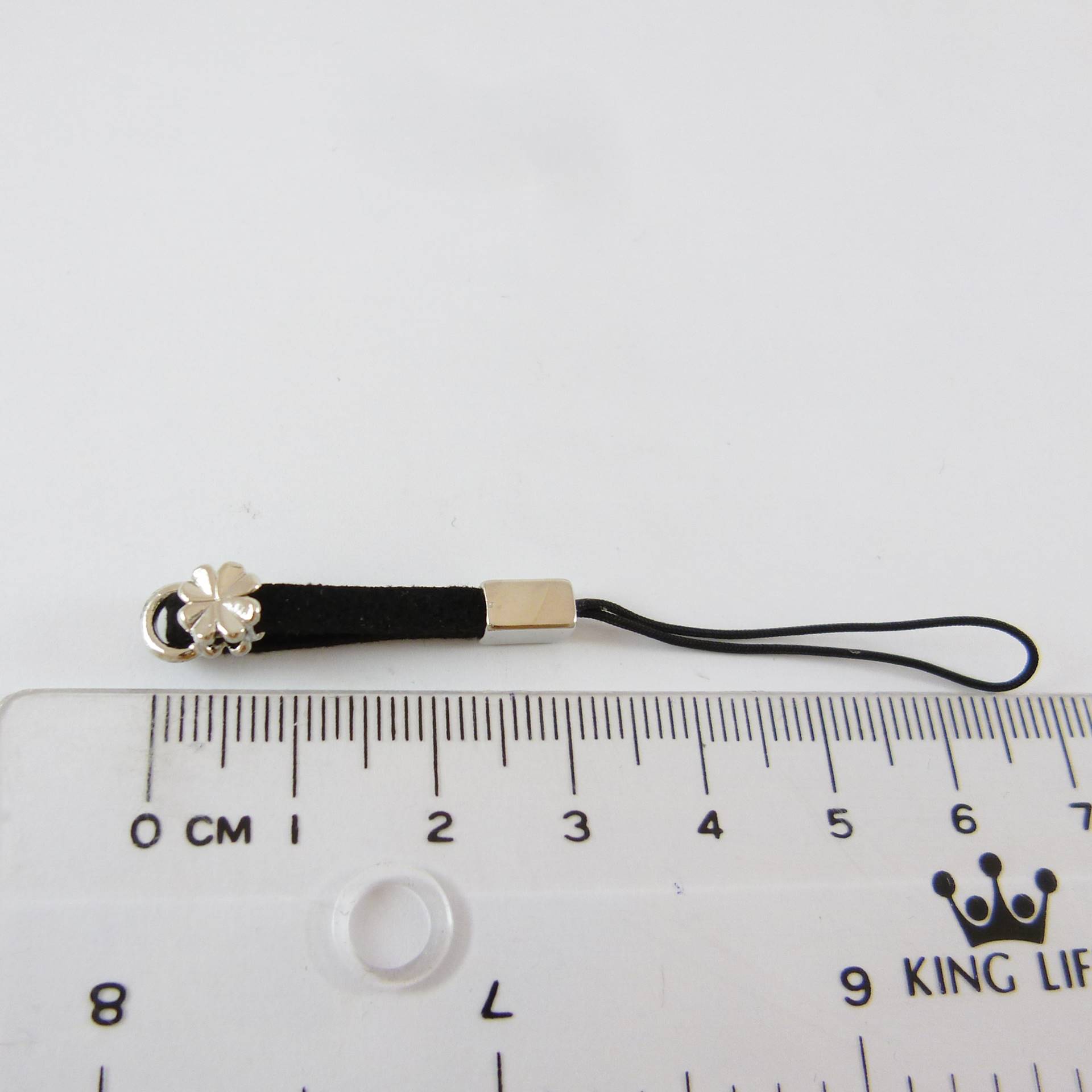 正白K色小花麂皮吊繩-黑色