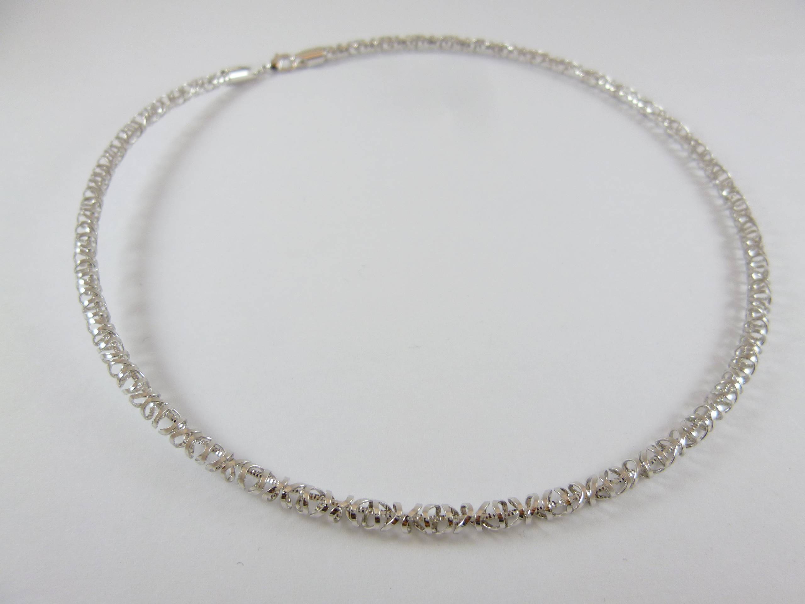 銅鍍正白K色波紋螺旋項鍊