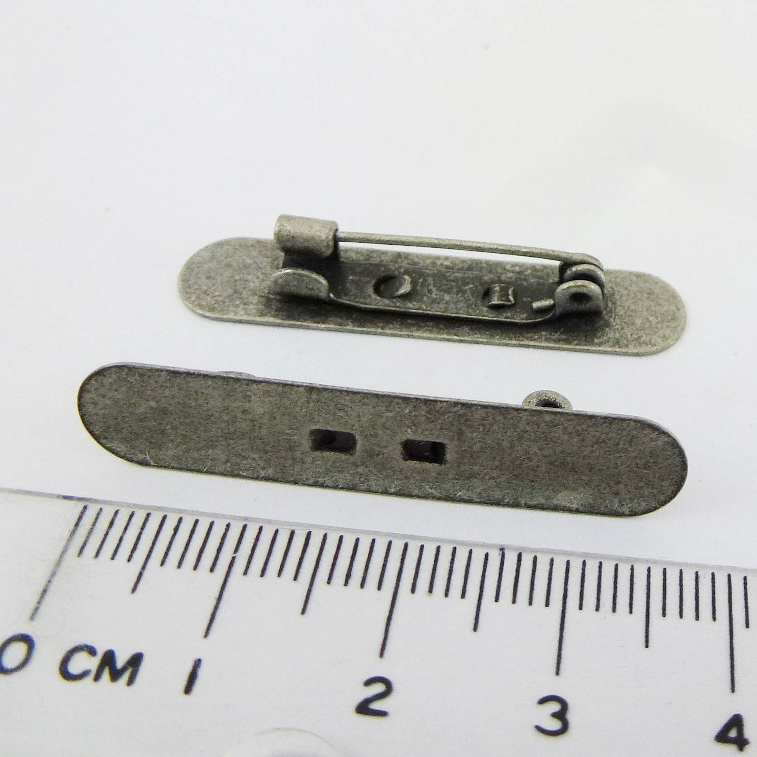 銅鍍古銀色長圓弧平底別針