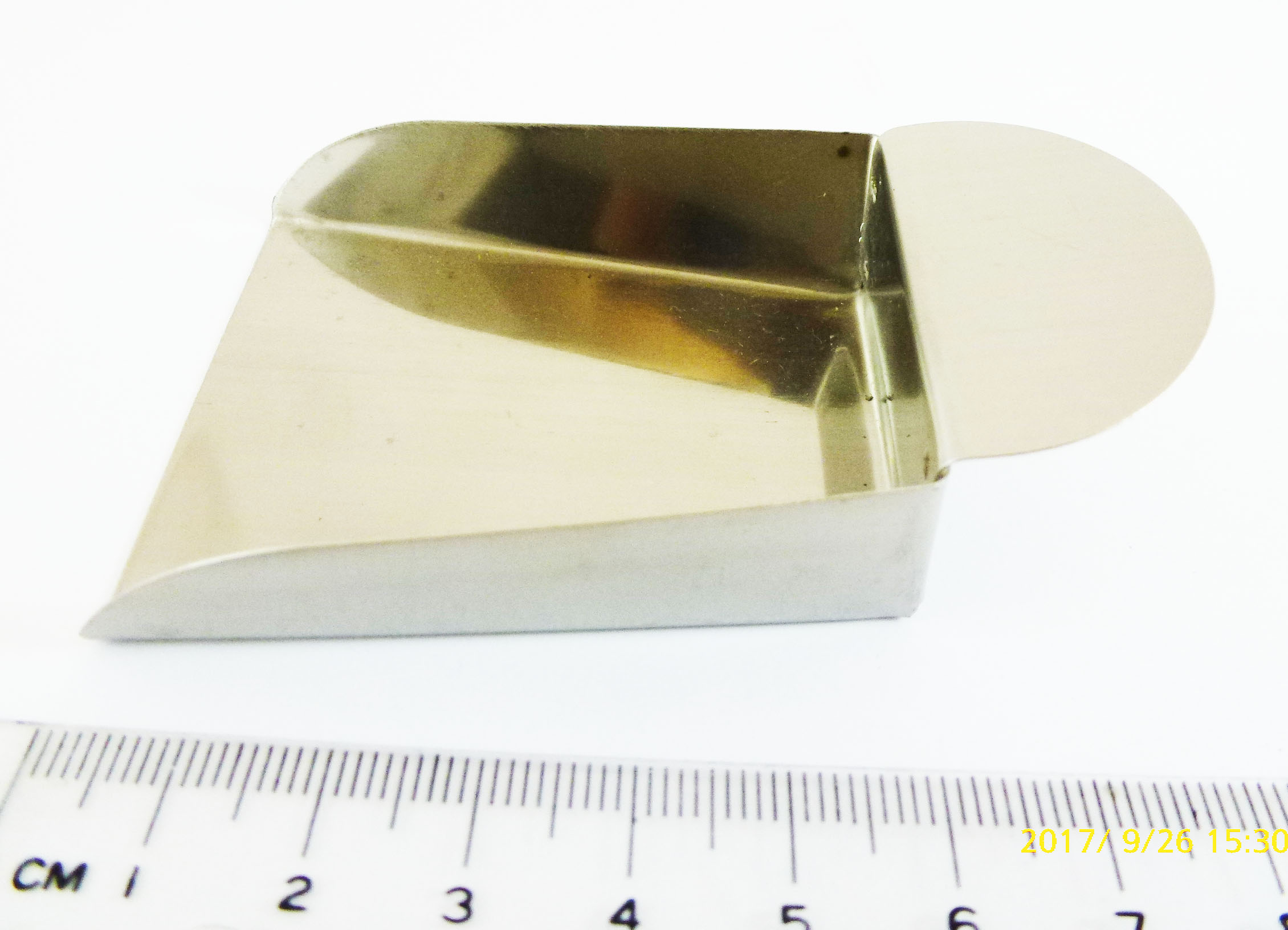 握柄式盛珠用畚箕