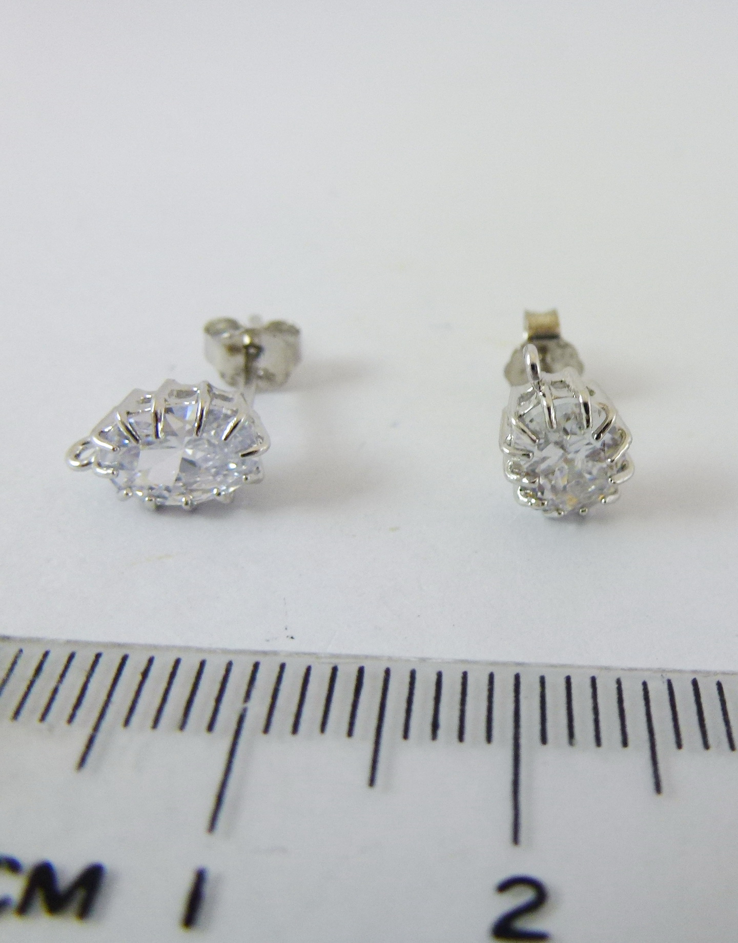 7X5mm純銀鍍正白K橢圓形鑽耳針