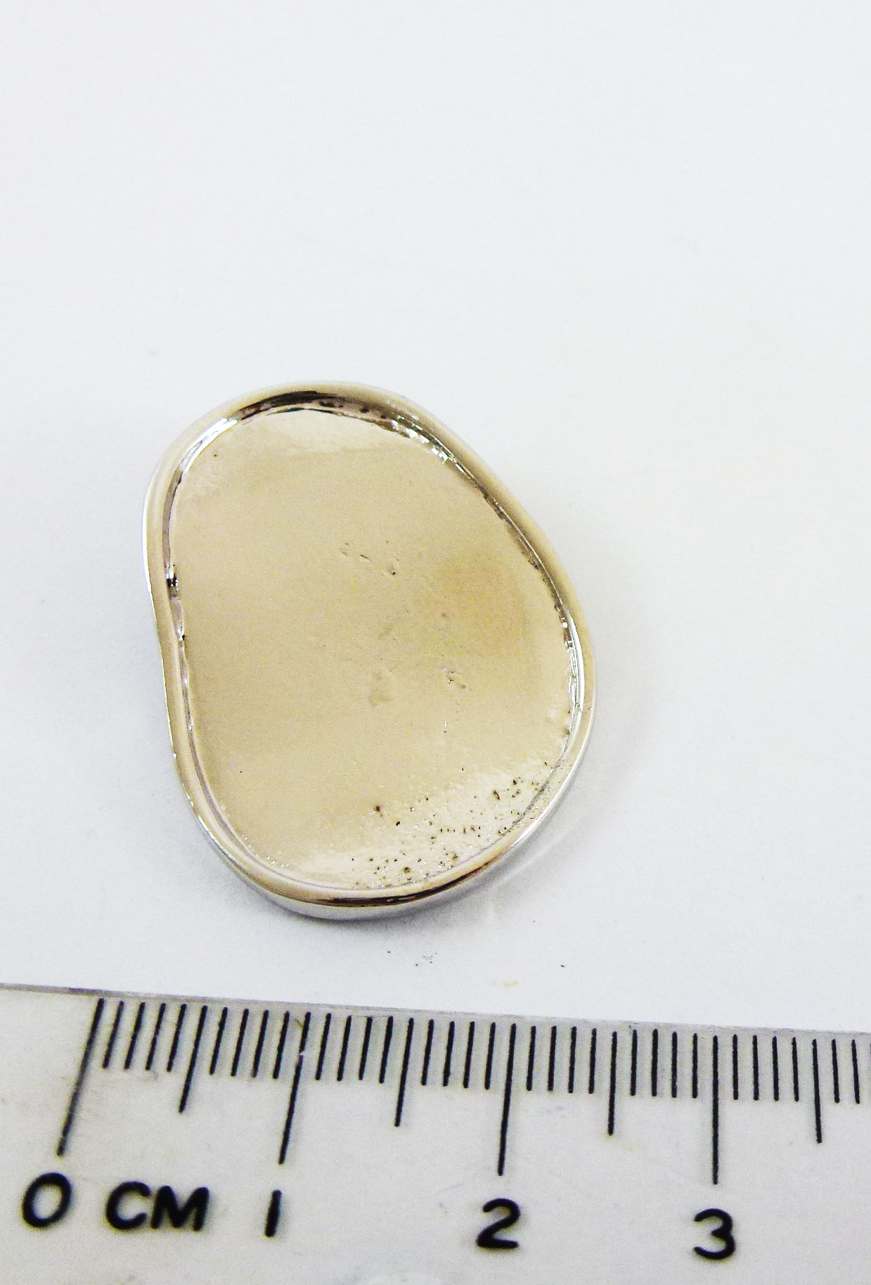 銅鍍無鎳厚白K色墜子座台-32X24MM平面蛋形