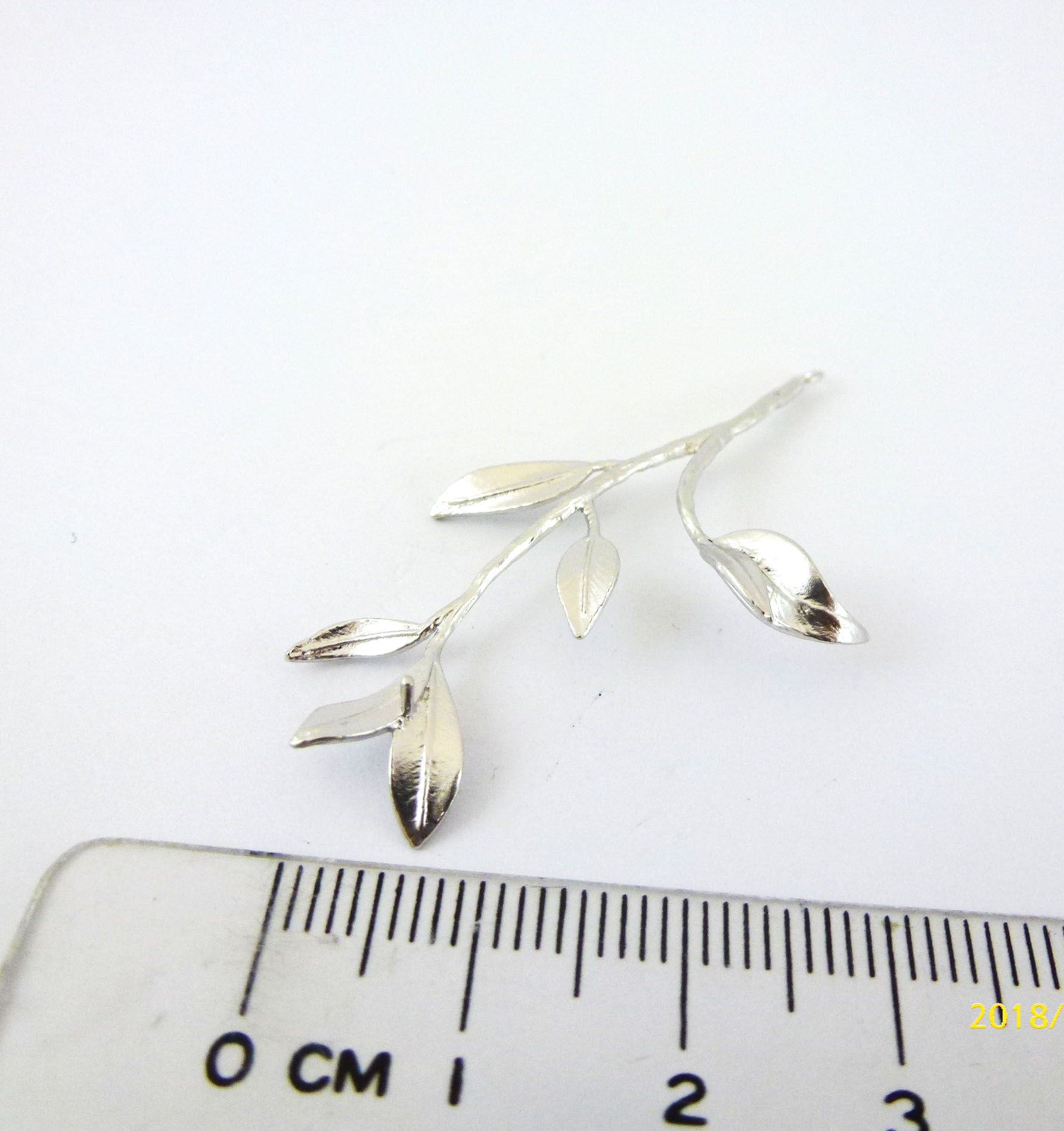 銅鍍霧銀單孔枝葉附黏針