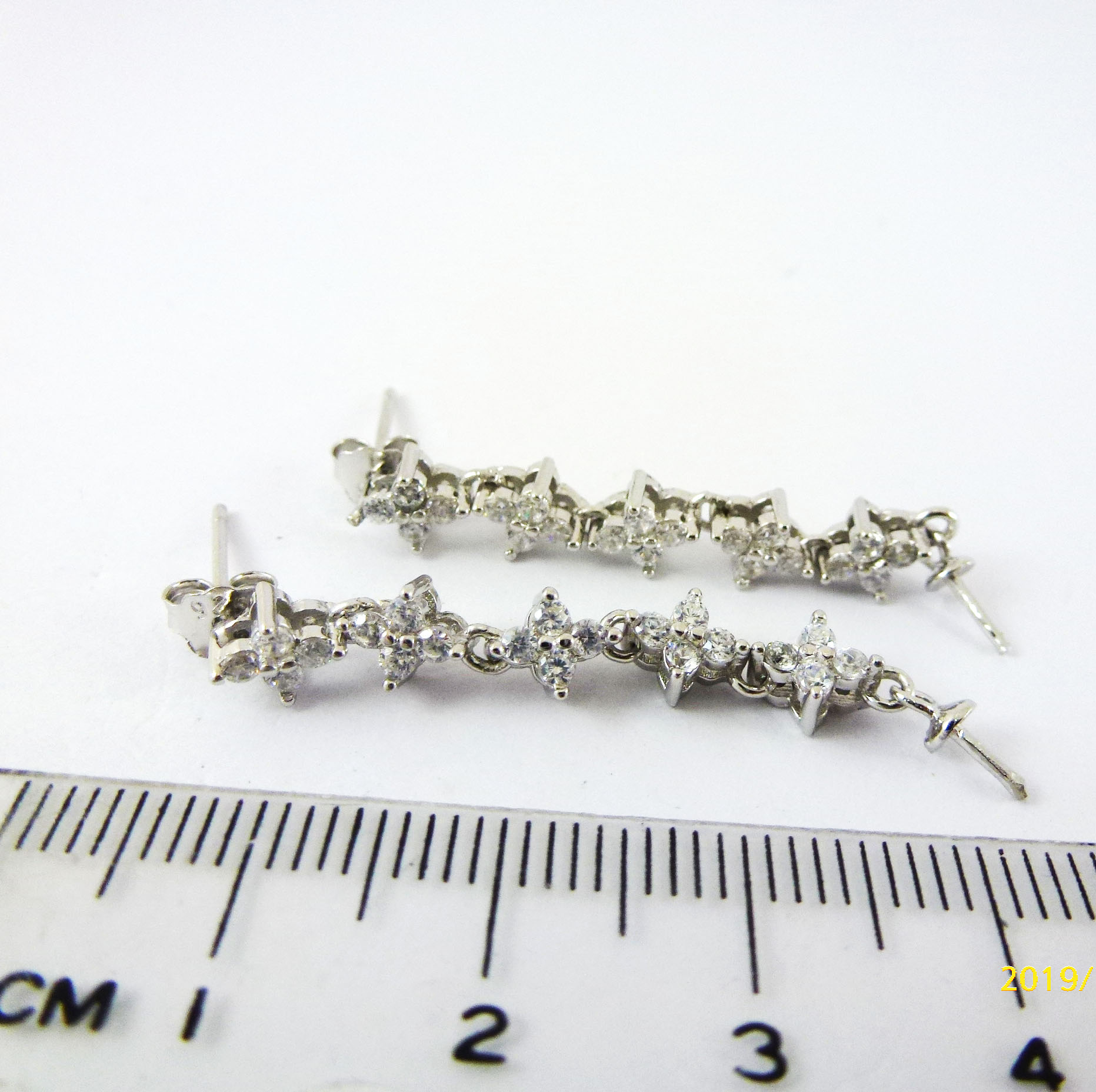 純銀鍍正白K四瓣花串耳針