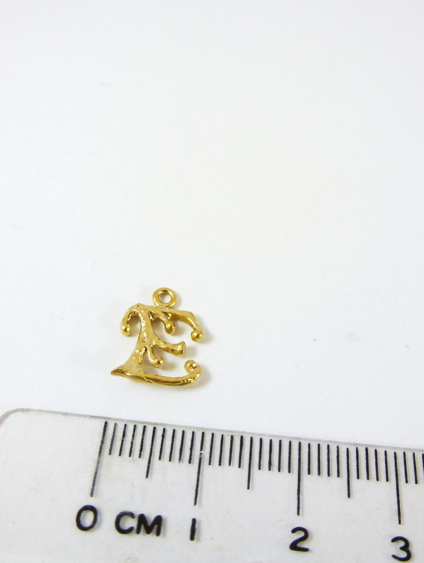 銅鍍霧金單孔英文字母E