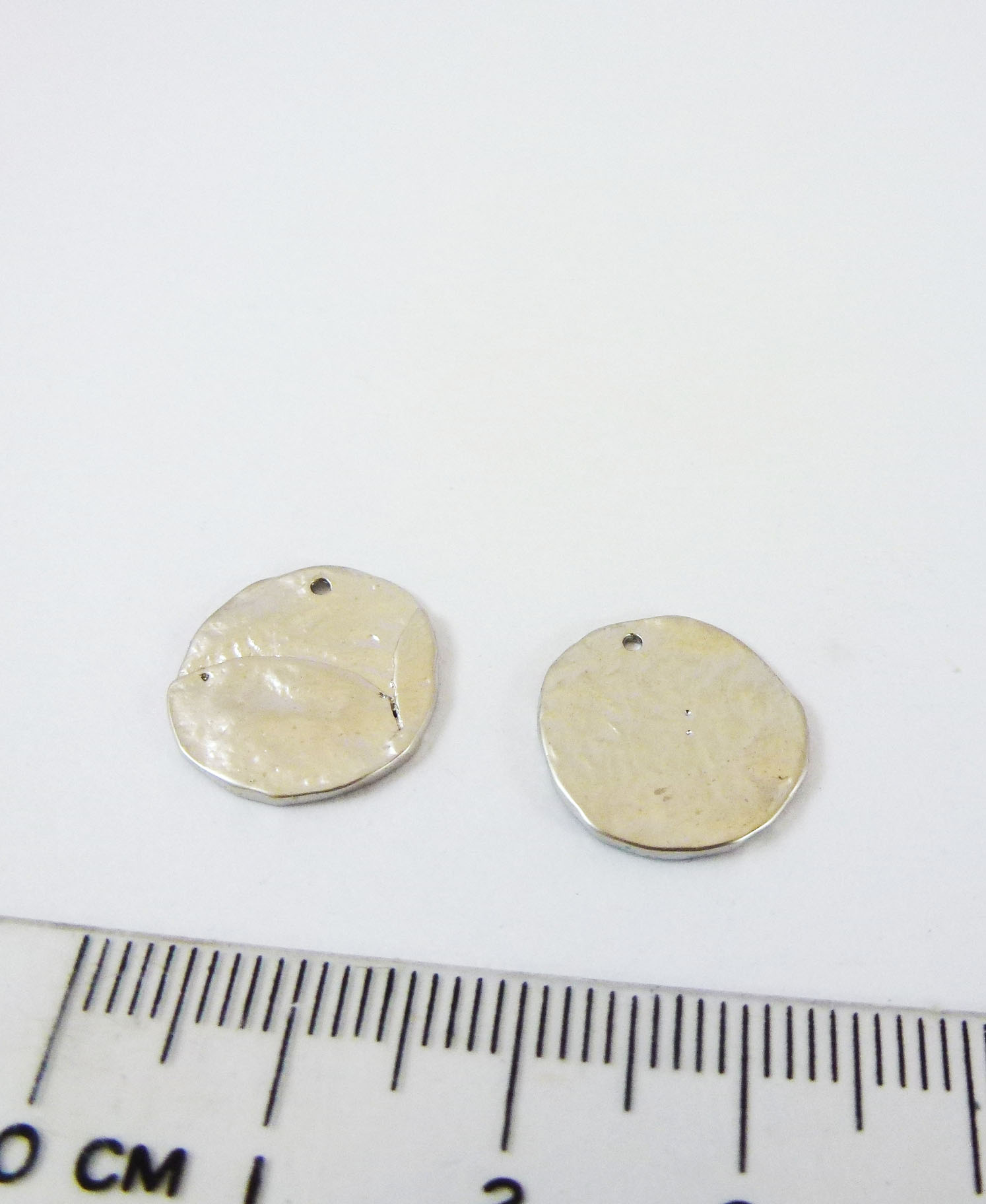 15mm銅鍍霧銀邊洞不規則圓片