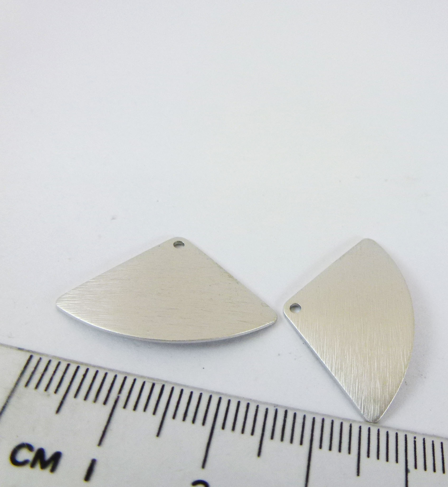 25mm銅鍍霧銀邊洞弧面扇形