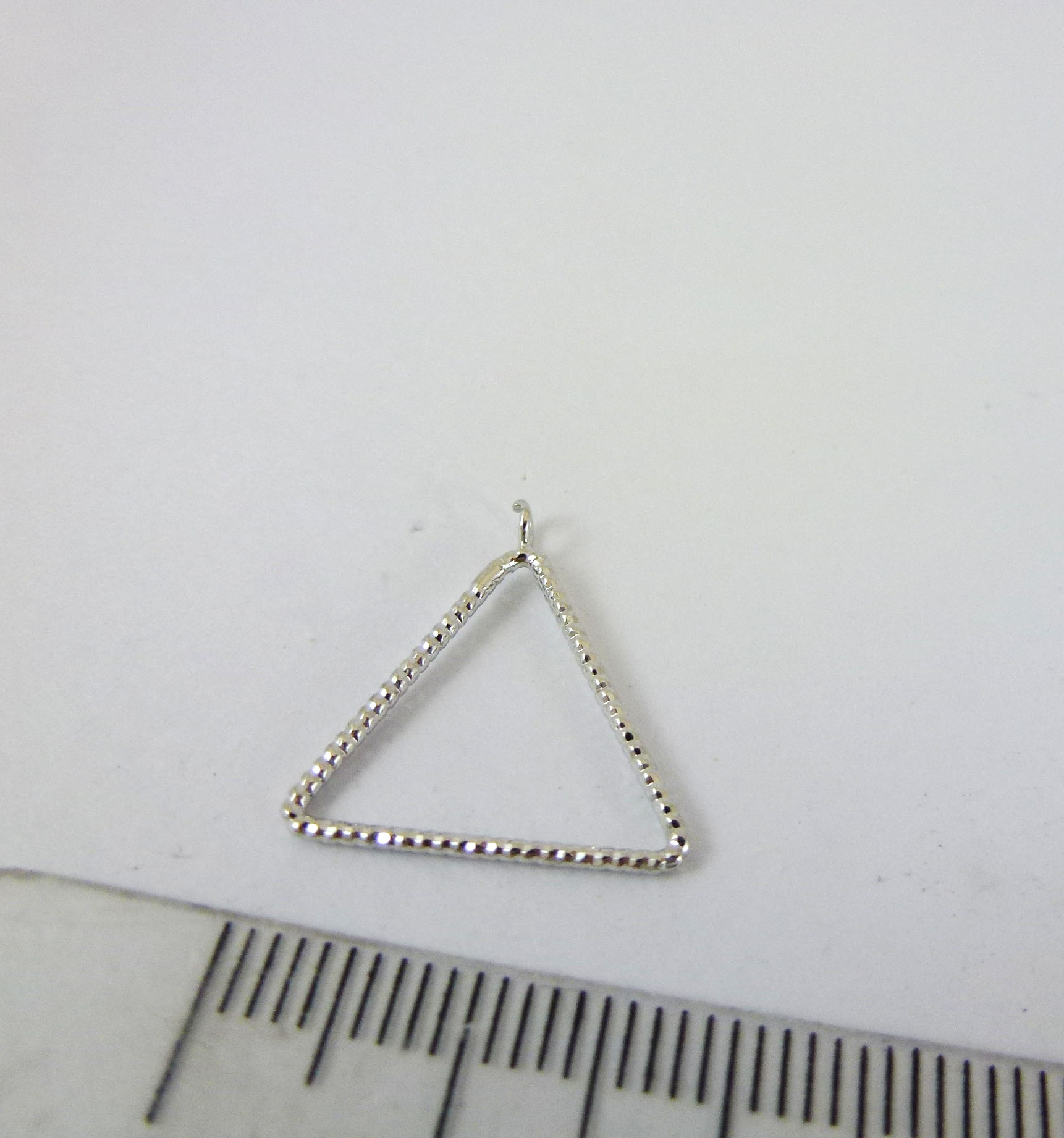 15X17mm銅鍍正白K雕刻三角形框