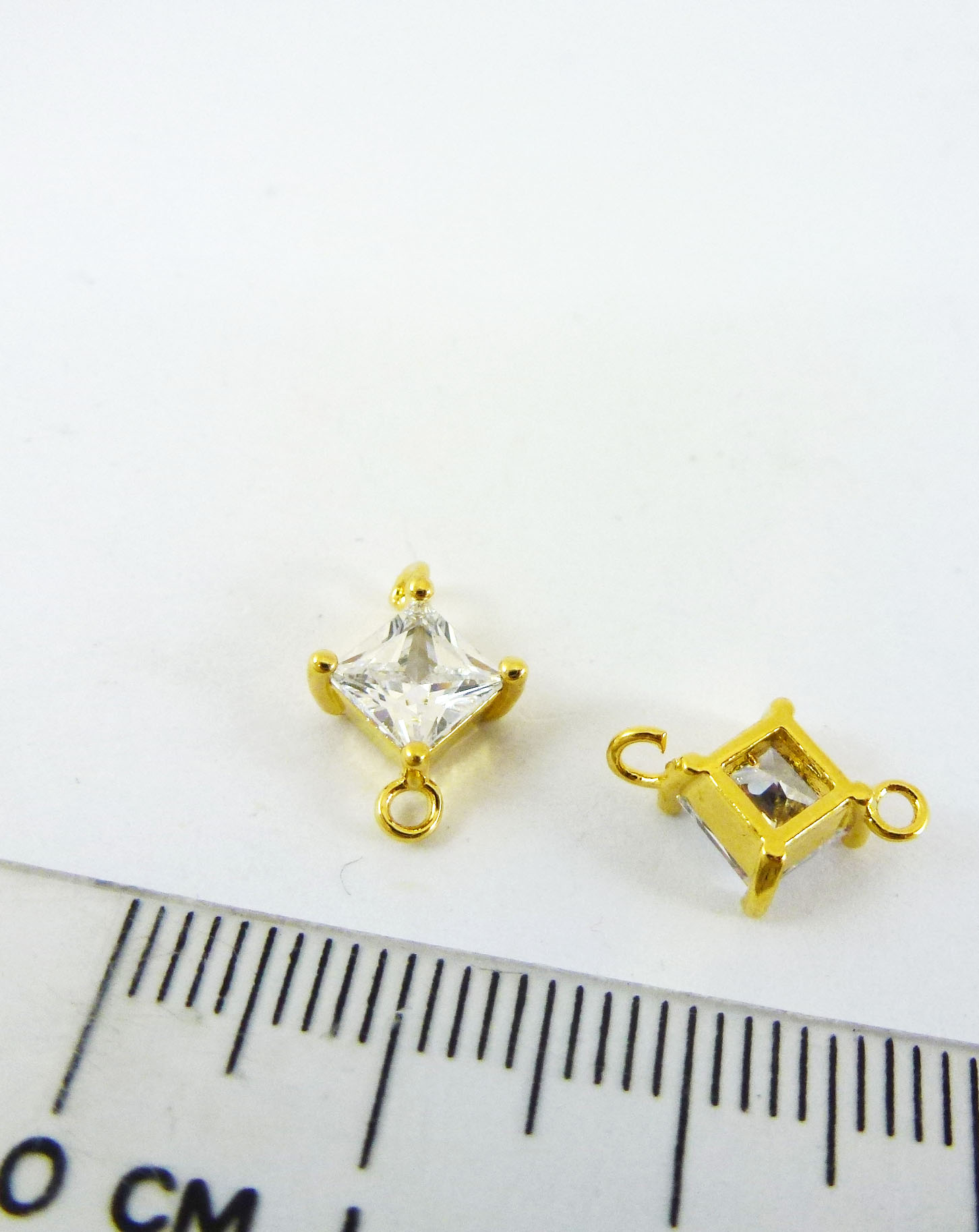 6mm銅鍍金色雙孔菱形鋯石