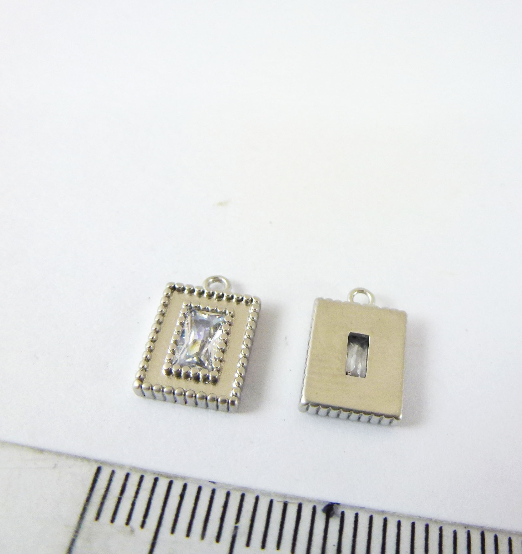 10mm銅鍍霧銀單孔長方形鑲鑽
