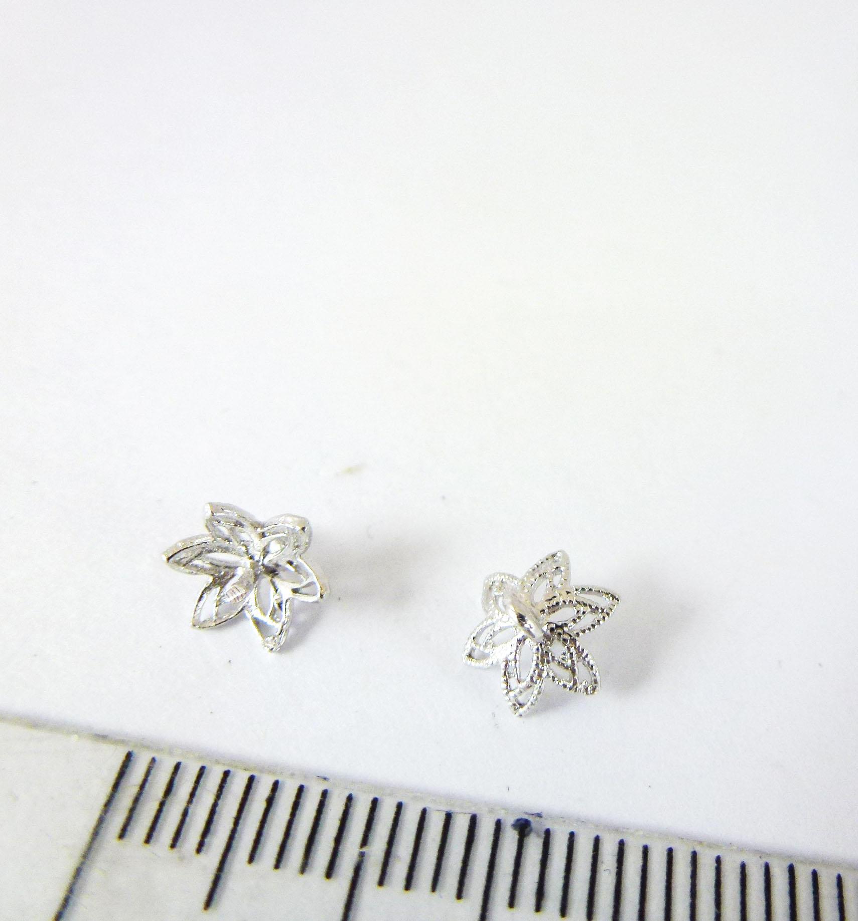 8MM純銀鍍正白K六瓣網花花帽