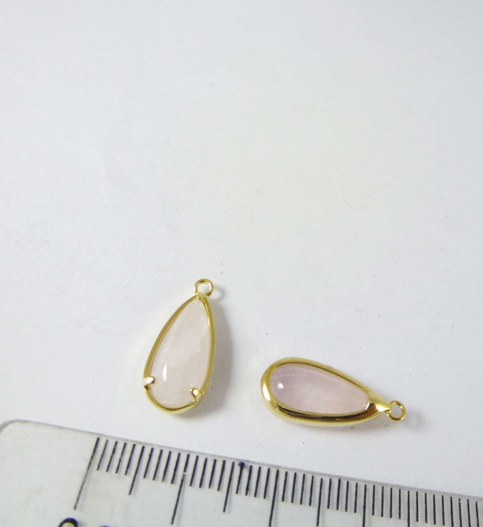 銅鍍金色單孔水滴包邊-粉晶